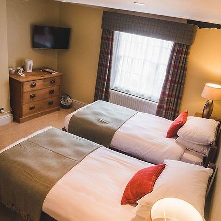 Black Swan Hotel Devizes Extérieur photo