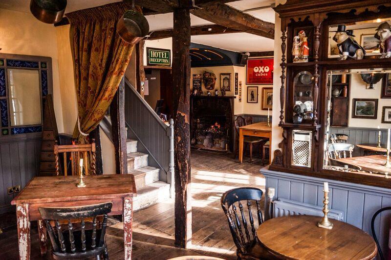 Black Swan Hotel Devizes Extérieur photo