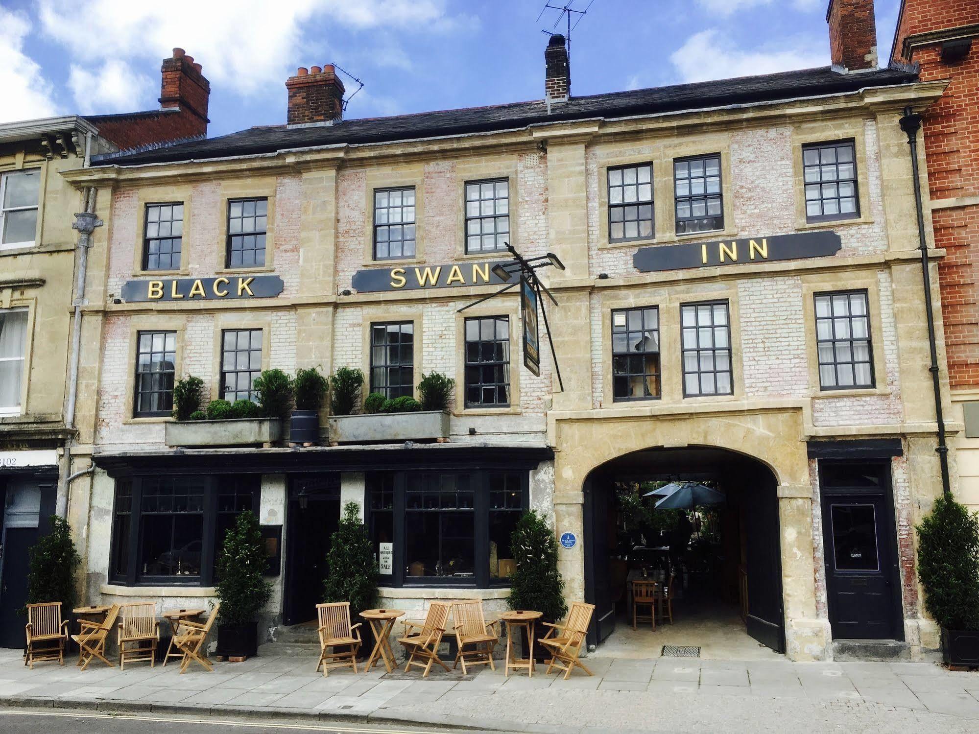 Black Swan Hotel Devizes Extérieur photo
