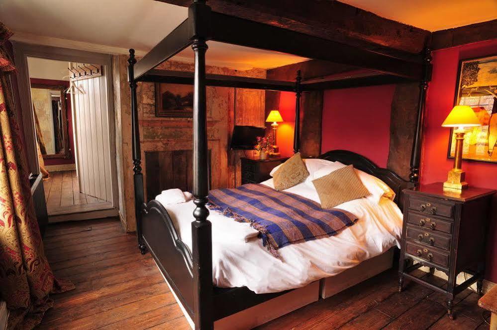 Black Swan Hotel Devizes Extérieur photo